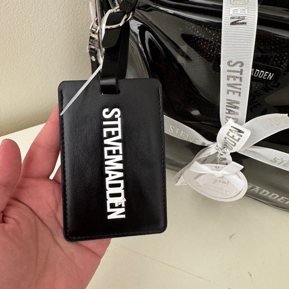 Steve Madden Gift Set - Picture 3 of 5